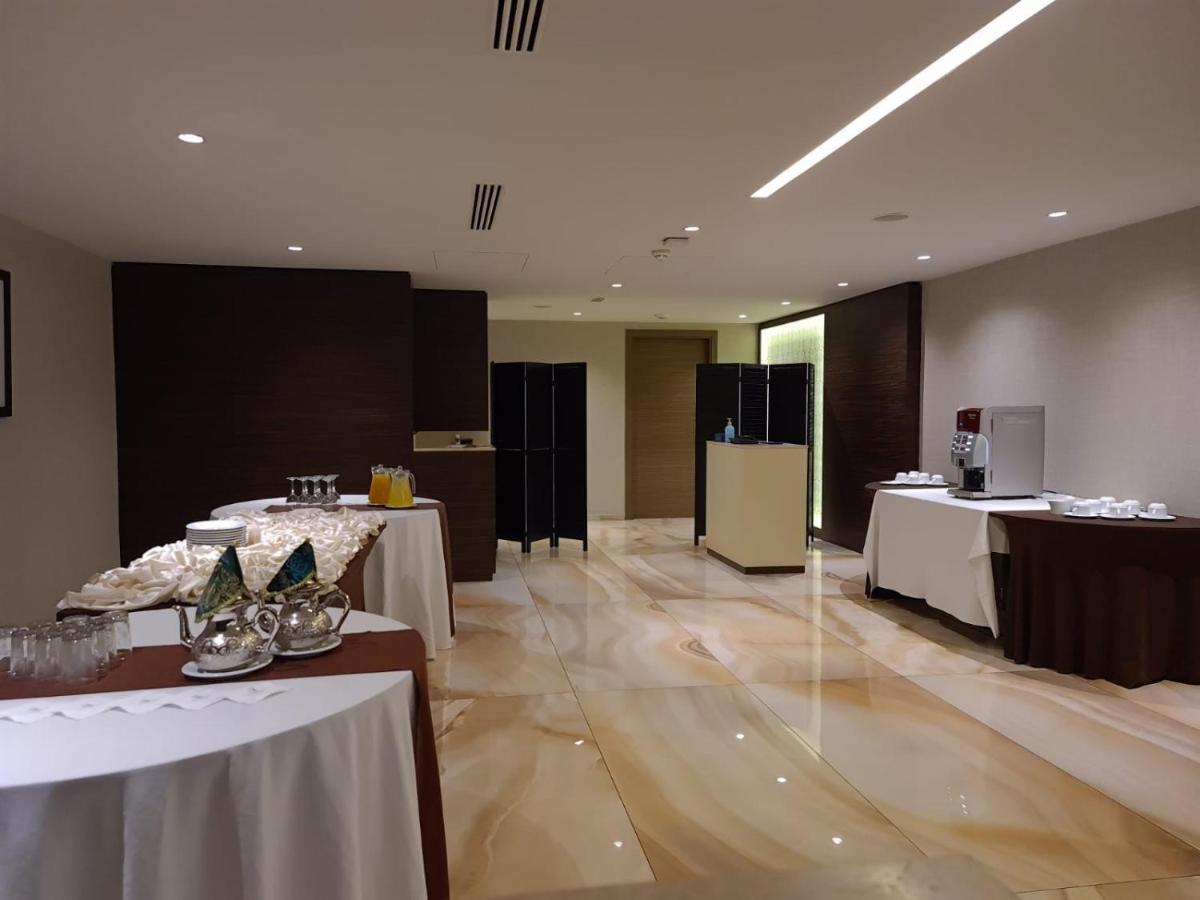 Hotel Kenzi Sidi Maarouf Casablanca Exterior foto